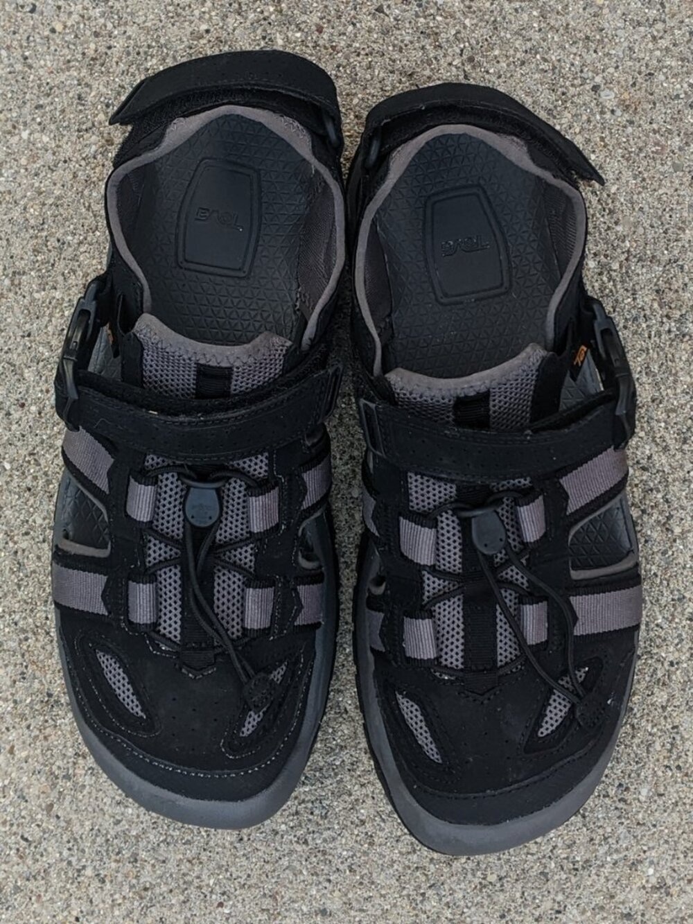 Men's Teva Omnium Fisherman Sandals - size 10M
